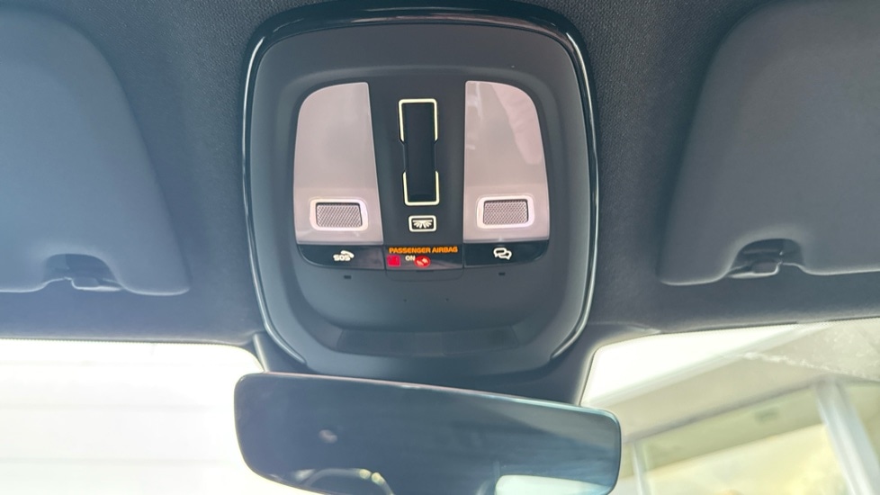 Used Volvo XC40 2024 for sale - 76928087: Photo 42