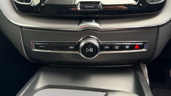 Used Volvo XC60 2022 for sale - 76191123: Photo 24