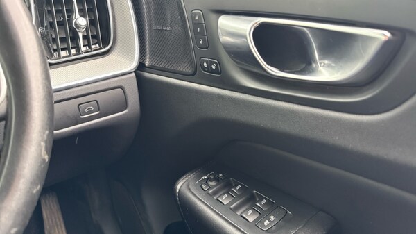 Used Volvo XC60 2022 for sale - 76191123: Photo 25