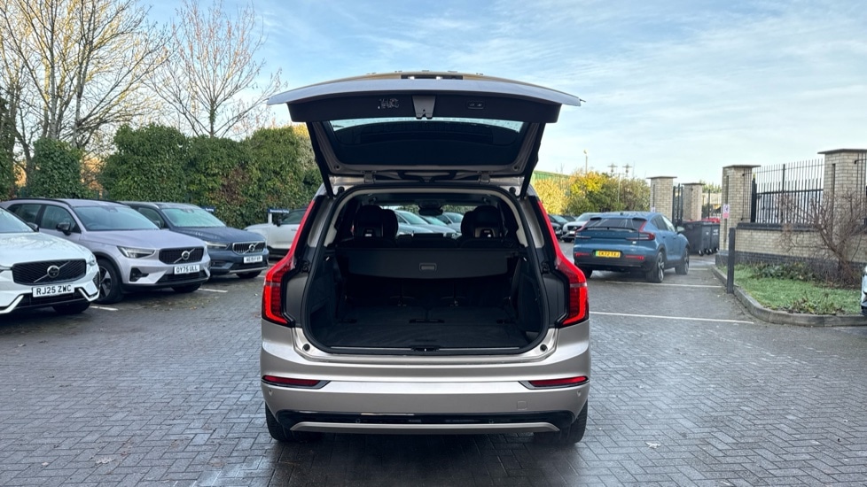 Used Volvo XC90 2025 for sale - 76948312: Photo 13
