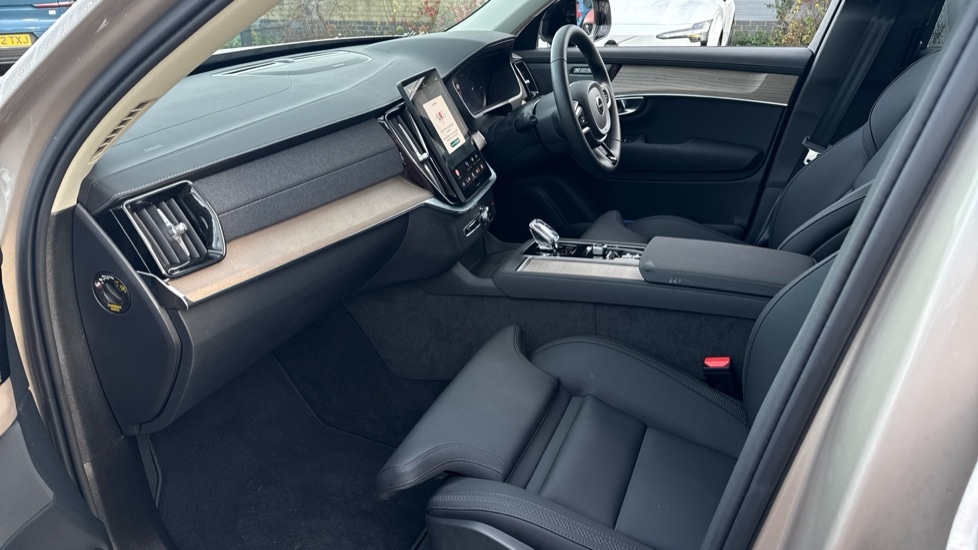 Used Volvo XC90 2025 for sale - 76948312: Photo 30