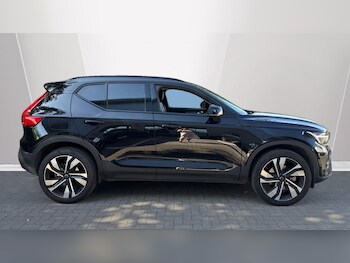 Used Volvo XC40 2024 for sale - 75472531: Photo
