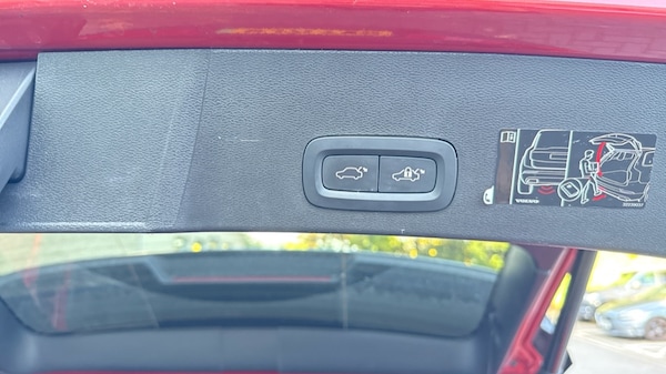 Used Volvo XC40 2021 for sale - 75472537: Photo 39