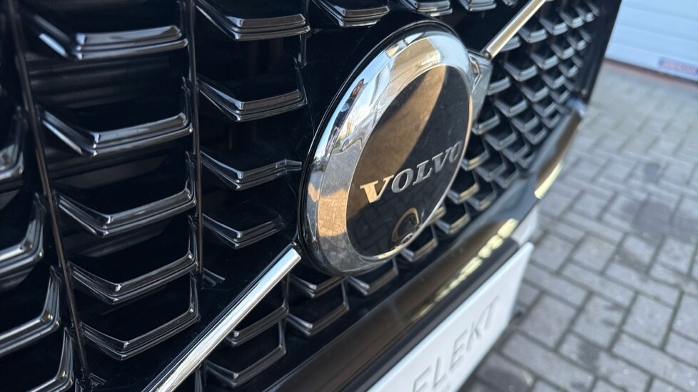 Used Volvo XC60 2025 for sale - 77360479: Photo 26