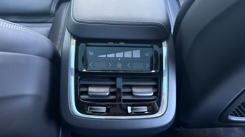 Used Volvo XC60 2025 for sale - 77360479: Photo 38