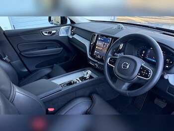 Used Volvo XC60 2025 for sale - 77360479: Photo