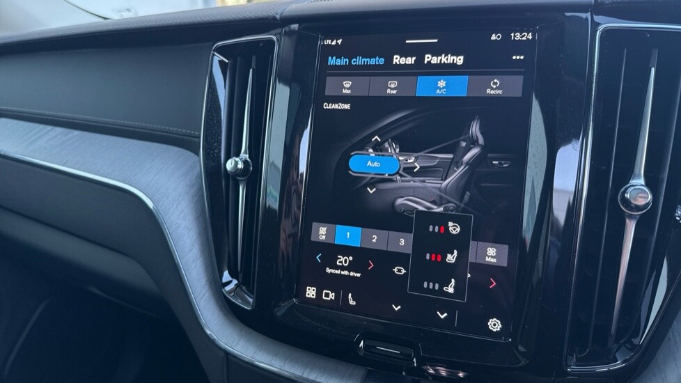 Used Volvo XC60 2025 for sale - 77360479: Photo 60