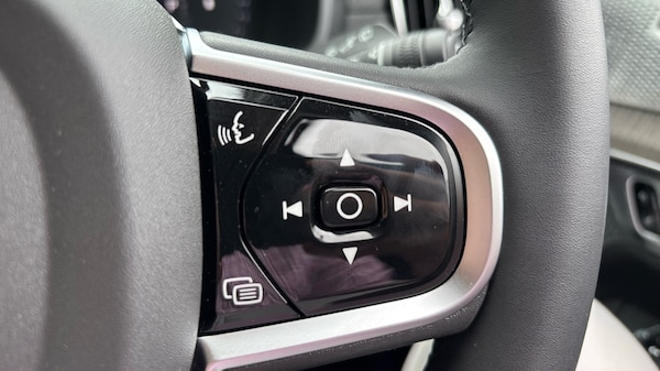 Used Volvo XC90 2025 for sale - 75472535: Photo 16