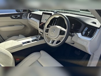 Used Volvo XC60 2026 for sale - 78133632: Photo