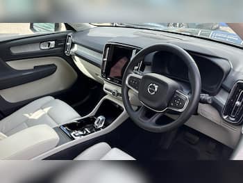 Used Volvo XC40 2025 for sale - 79627802: Photo