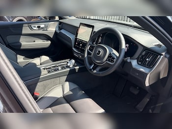 Used Volvo XC60 2025 for sale - 78606854: Photo