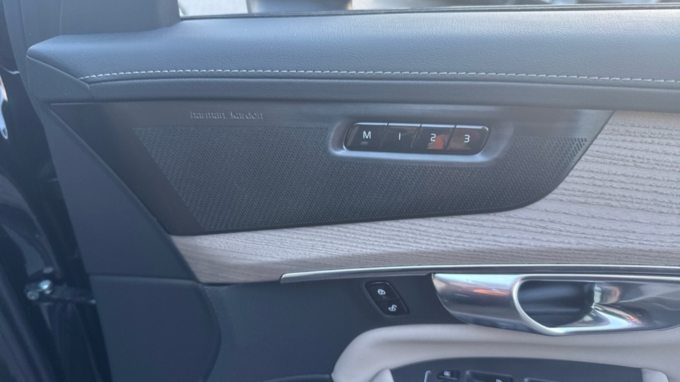 Used Volvo XC90 2025 for sale - 77319077: Photo 36