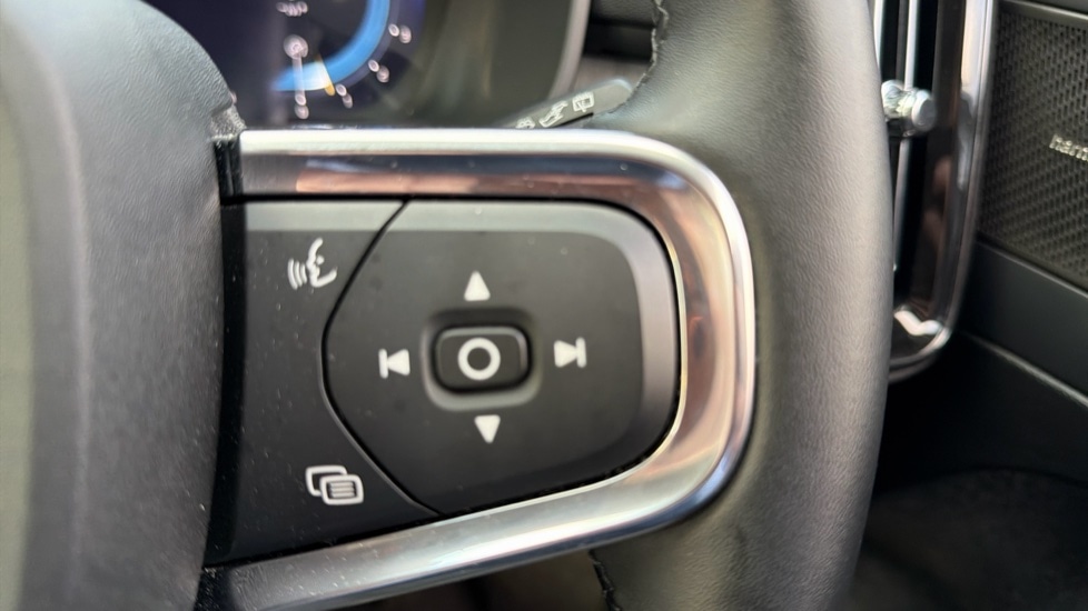 Used Volvo XC40 2024 for sale - 77293398: Photo 17