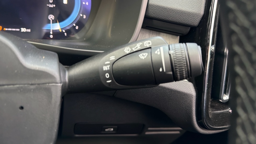 Used Volvo XC40 2024 for sale - 77293398: Photo 19