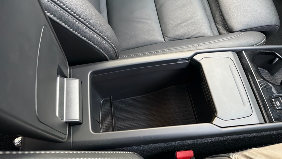 Used Volvo XC40 2024 for sale - 77293398: Photo 31