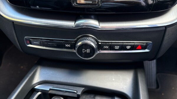 Used Volvo XC60 2021 for sale - 76021917: Photo 18