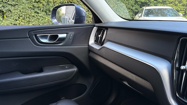 Used Volvo XC60 2021 for sale - 76021917: Photo 29