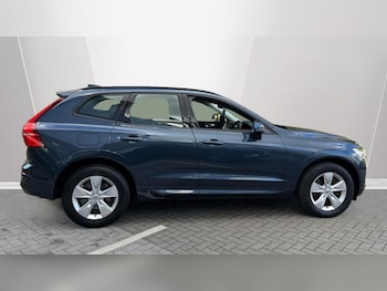 Used Volvo XC60 2021 for sale - 76021917: Photo 3