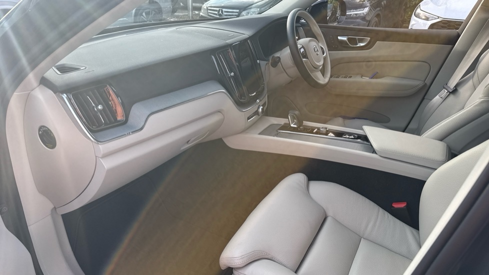 Used Volvo XC60 2025 for sale - 77698242: Photo 26