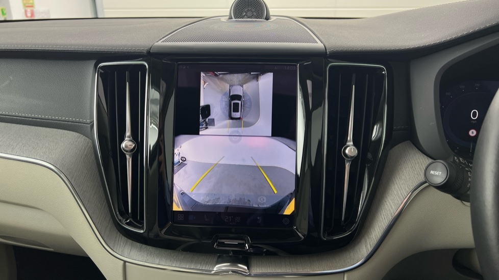 Used Volvo XC60 2025 for sale - 76796304: Photo 14