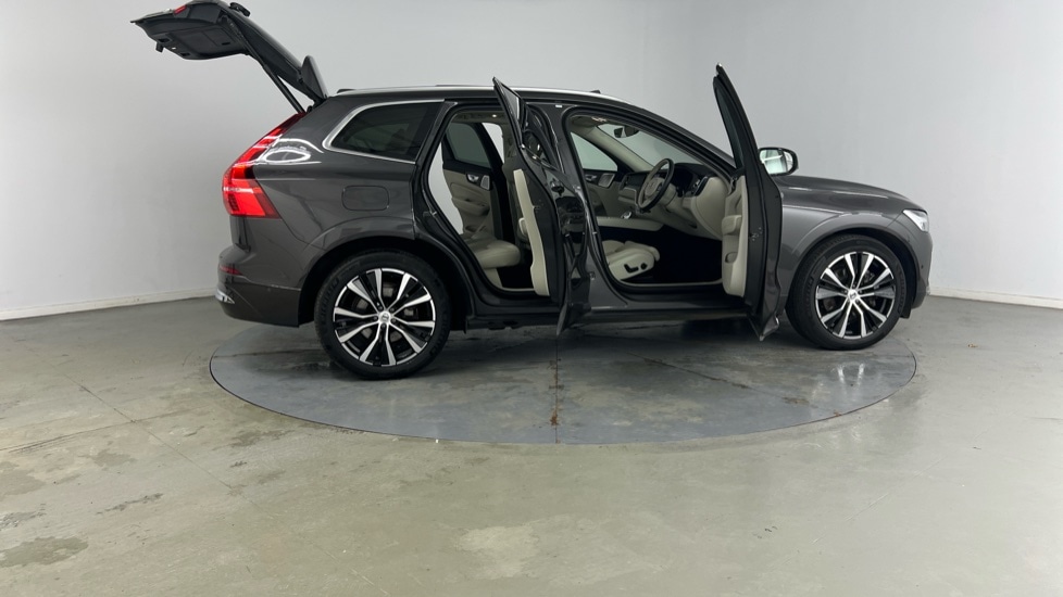 Used Volvo XC60 2025 for sale - 76796304: Photo 25