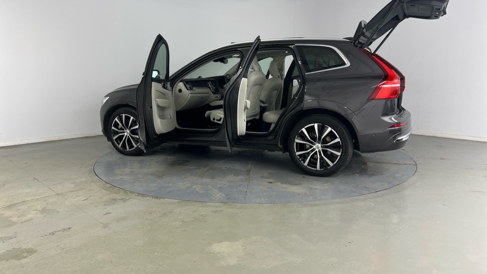 Used Volvo XC60 2025 for sale - 76796304: Photo 35