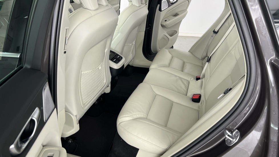 Used Volvo XC60 2025 for sale - 76796304: Photo 41