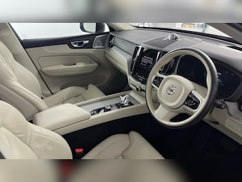 Used Volvo XC60 2025 for sale - 76796304: Photo