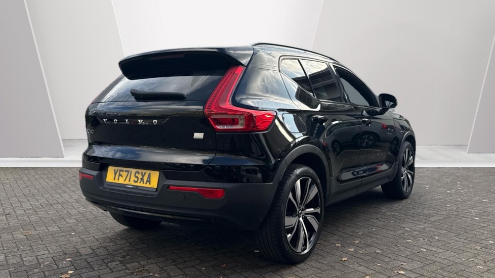 Used Volvo XC40 2022 for sale - 77178110: Photo 2