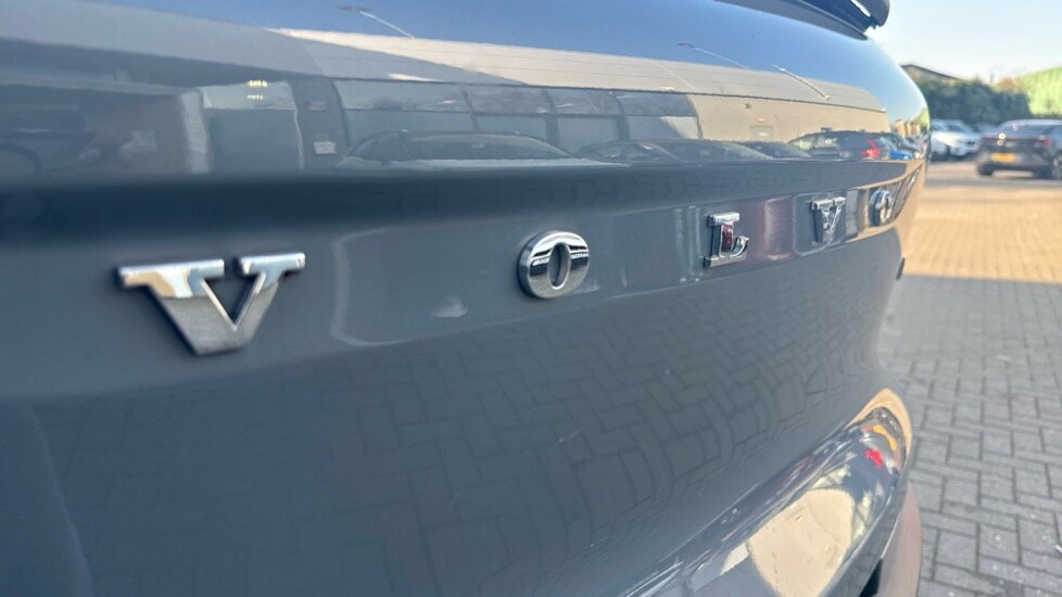 Used Volvo XC40 2022 for sale - 77795178: Photo 25