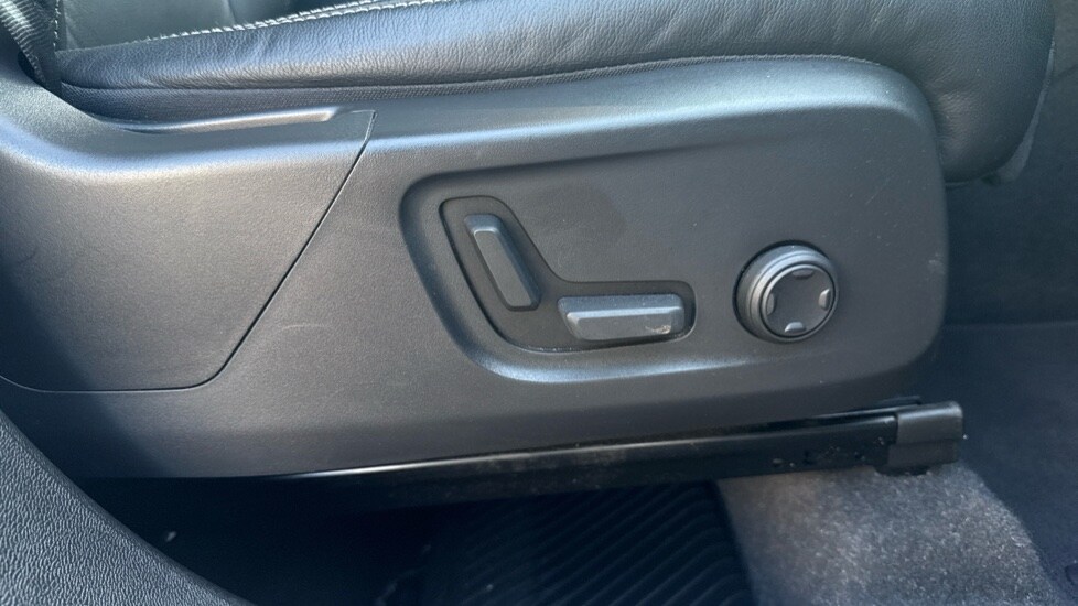 Used Volvo XC40 2022 for sale - 77795178: Photo 33