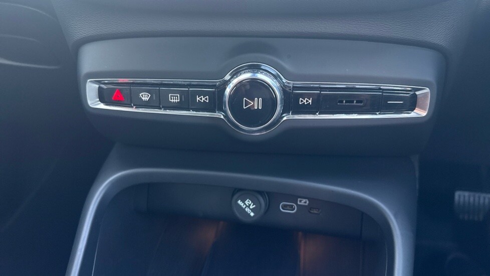 Used Volvo XC40 2022 for sale - 77795178: Photo 40