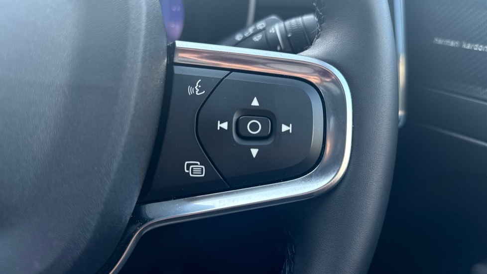 Used Volvo XC40 2022 for sale - 77795178: Photo 43