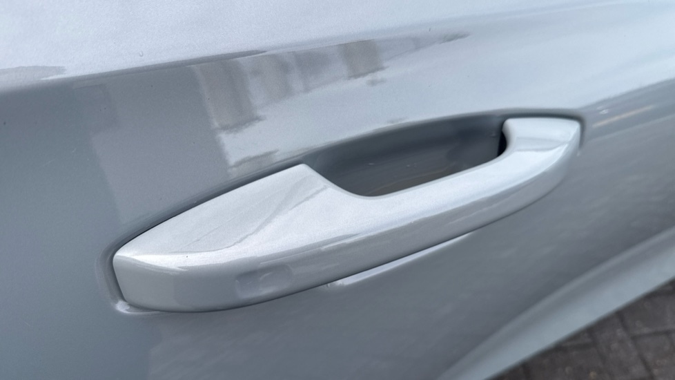 Used Volvo V60 2025 for sale - 77499563: Photo 24