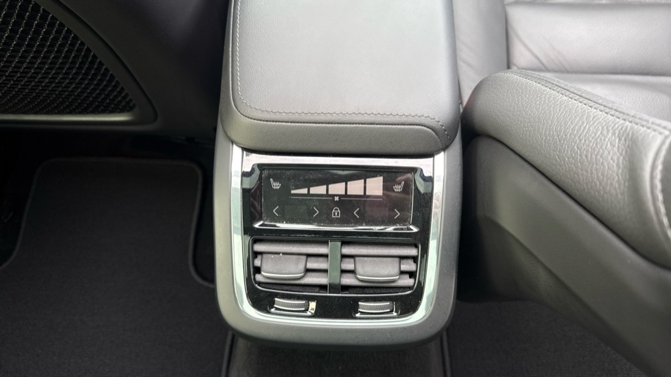 Used Volvo V60 2025 for sale - 77499563: Photo 28