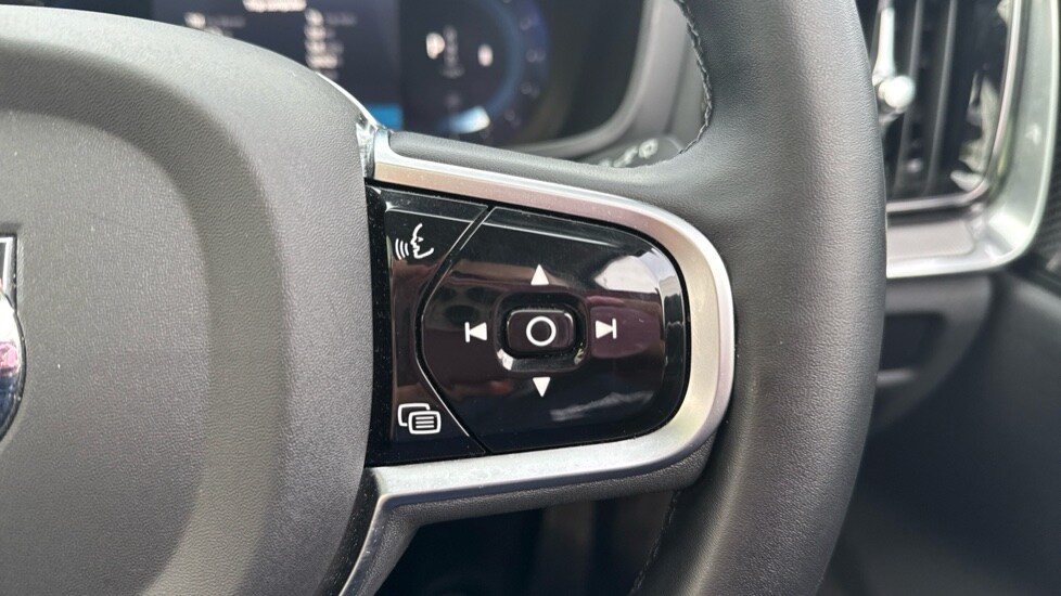 Used Volvo V60 2025 for sale - 77499563: Photo 33