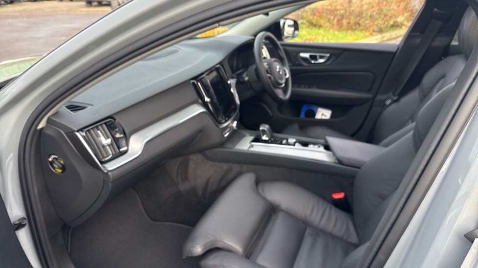 Used Volvo V60 2025 for sale - 77499563: Photo 38
