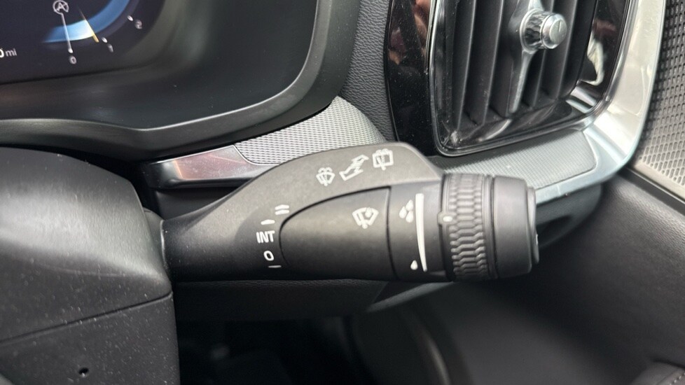 Used Volvo V60 2025 for sale - 77499563: Photo 41