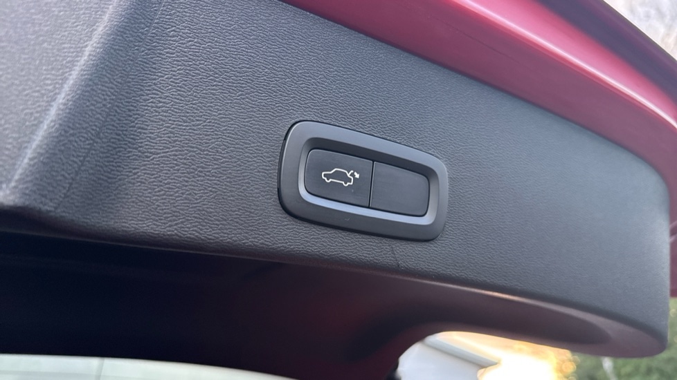 Used Volvo XC40 2021 for sale - 77893972: Photo 15