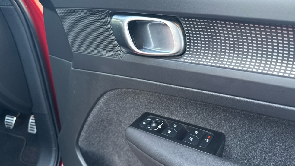 Used Volvo XC40 2021 for sale - 77893972: Photo 26