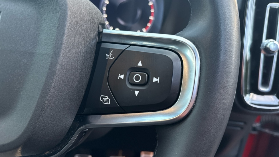 Used Volvo XC40 2021 for sale - 77893972: Photo 30