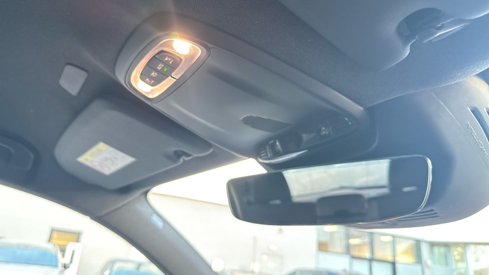 Used Volvo XC40 2021 for sale - 77893972: Photo 39