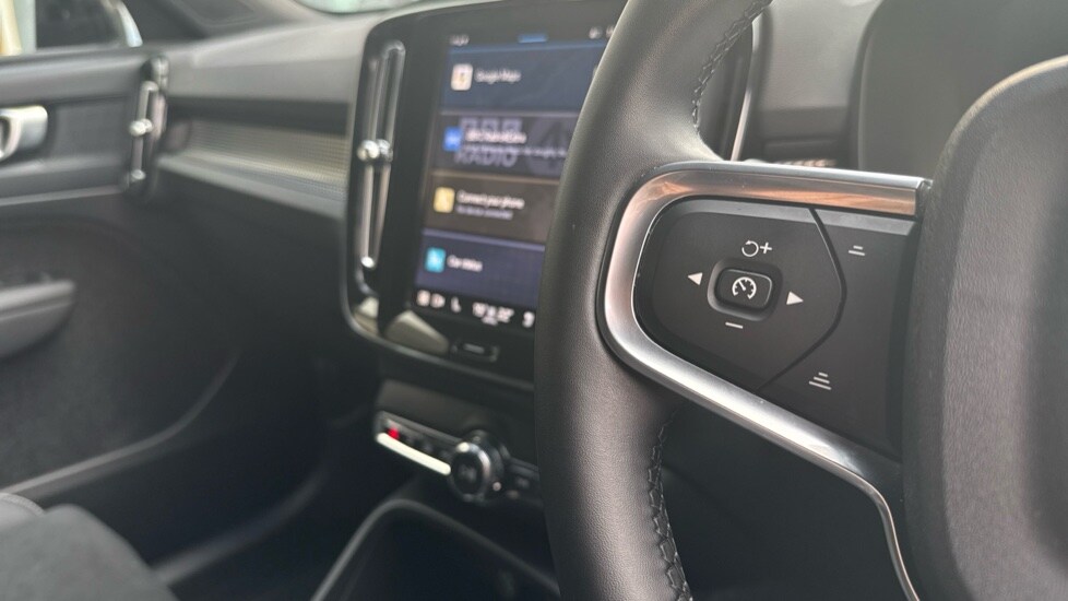 Used Volvo XC40 2025 for sale - 75922084: Photo 24