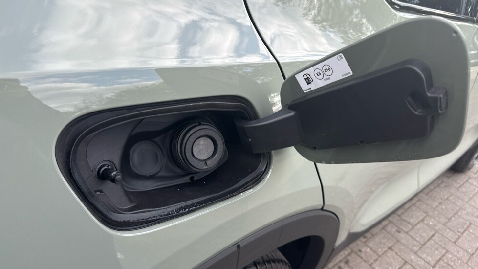 Used Volvo XC40 2025 for sale - 75922084: Photo 41