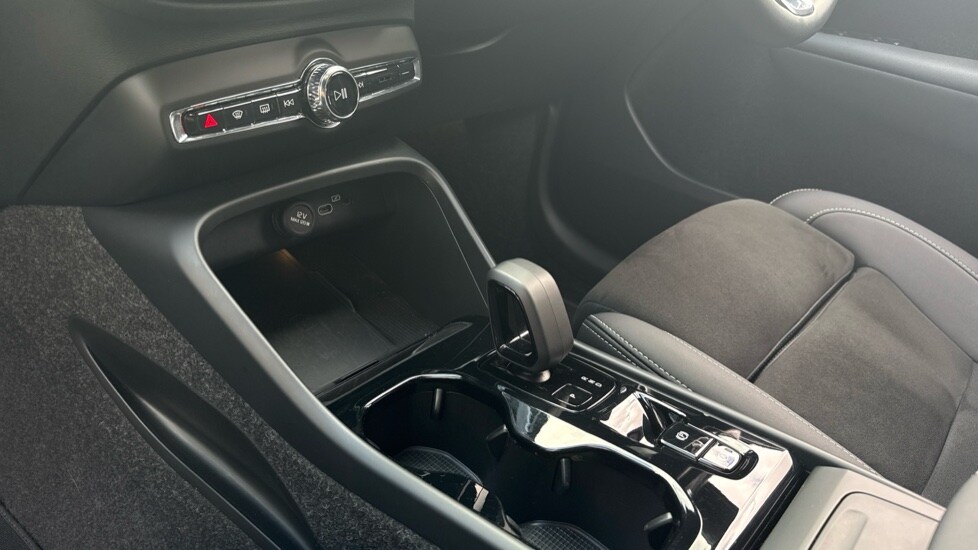 Used Volvo XC40 2025 for sale - 75922084: Photo 56