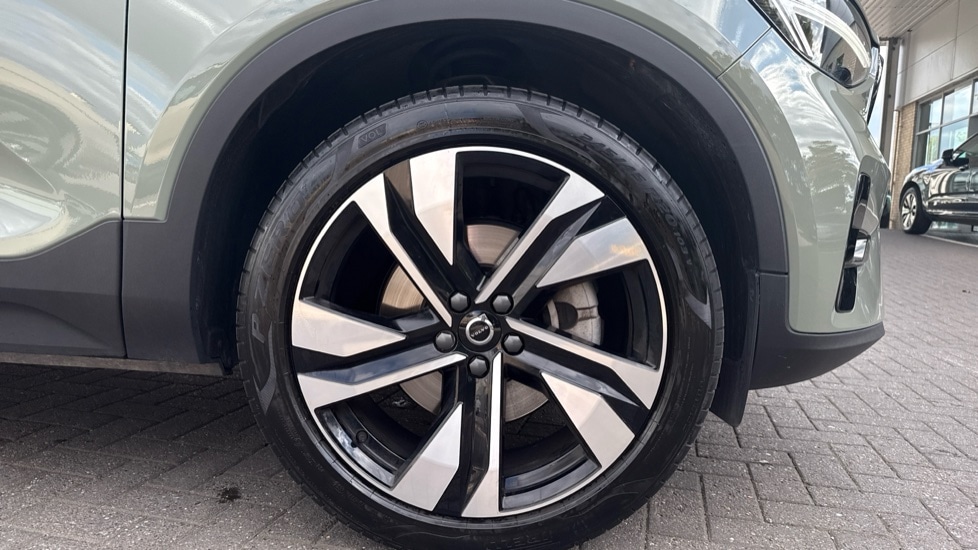 Used Volvo XC40 2025 for sale - 75922084: Photo 9