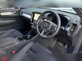 Used Volvo XC40 2026 for sale - 78049790: Photo