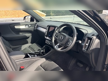 Used Volvo XC40 2025 for sale - 78757346: Photo