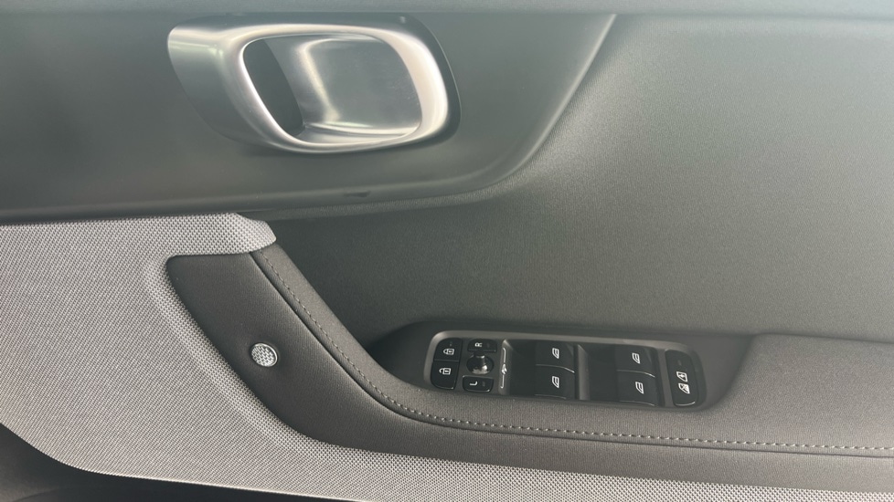 Used Polestar Polestar 2 2024 for sale - 76528862: Photo 33