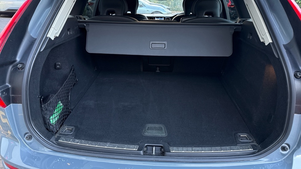 Used Volvo XC60 2023 for sale - 76635732: Photo 17